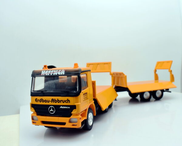 Modellino camion scala 1:43 Mercedes muldenkipper CONRAD modellismo statico