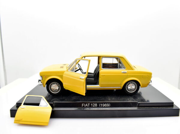 FIAT 128 modellini auto scala 1:24 quattroruote collection diecast edicola epoca
