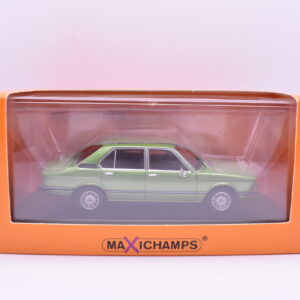 Modellino auto scala 1:43 BMW 520 diecast modellismo da collezione