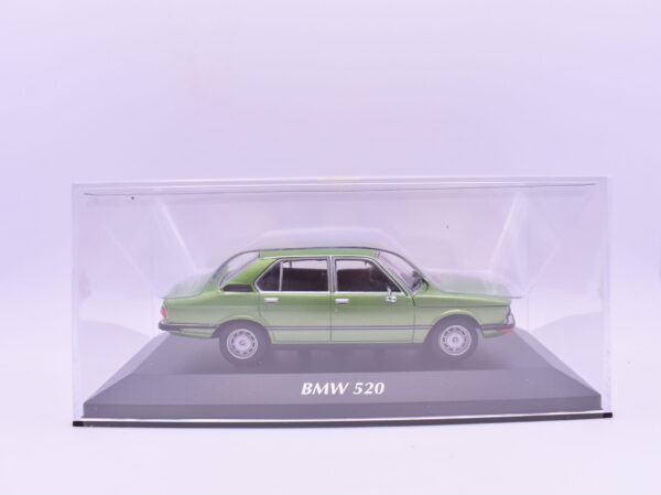 Modellino auto scala 1:43 BMW 520 diecast modellismo da collezione - Image 3