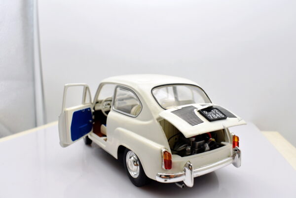 Modellino auto scala 1:18 FIAT 600 ABARTH 1000 TC diecast modellismo da collezione - Image 4