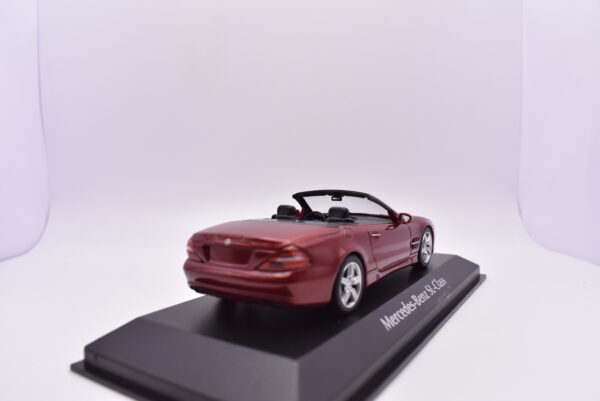 Modellino auto scala 1:43 Mercedes Benz SL class Maxichamps diecast modellismo da collezione - Image 5