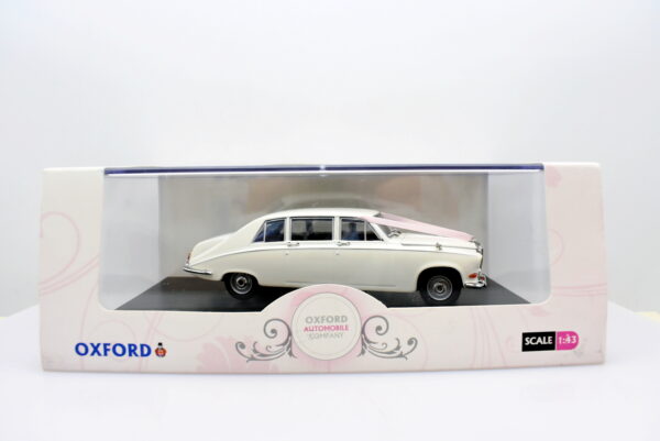 Modellino auto scala 1:43 Daimler DS420 wedding car modellismo statico epoca collezione car - Image 2