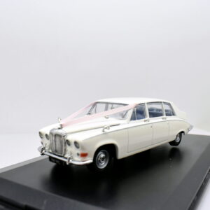 Modellino auto scala 1:43 Daimler DS420 wedding car modellismo statico epoca collezione car