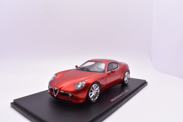 Modellino Auto Scala 1:43 Alfa romeo 8C Spark diecast modellismo statico - Image 3