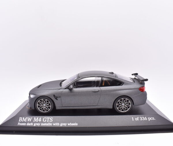 Modellino auto scala 1:43 BMW M4 GTS minichamps diecast modellismo da collezione