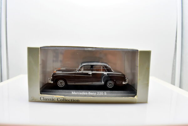 Modellino auto scala 1:43 Mercedes benz 220 S diecast modellismo statico minichamps - Image 6