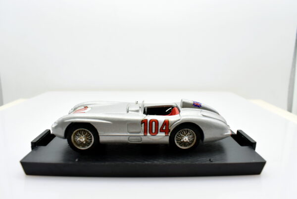 Modellino auto scala 1:43 MERCEDES 300 SLR 104 brumm diecast modellismo da collezione - Image 5