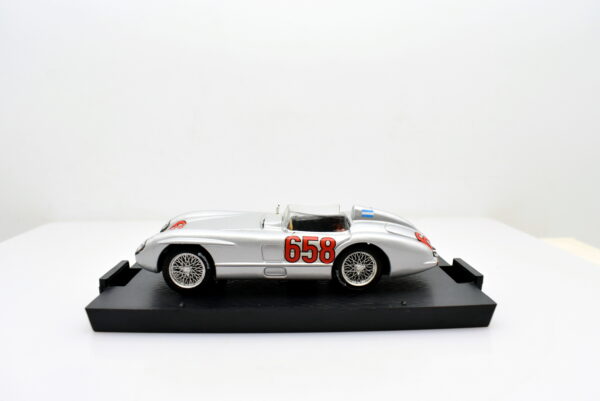 Modellino auto scala 1:43 MERCEDES 300 SLR 658 brumm diecast modellismo da collezione - Image 5