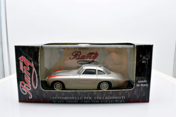 Modellino auto scala 1:43 MERCEDES 300 SL bang diecast modellismo da collezione - Image 2
