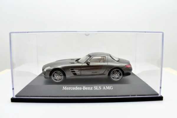 Modellino auto scala 1:43 Mercedes benz SLS AMG schuco diecast modellismo statico schuco - Image 4
