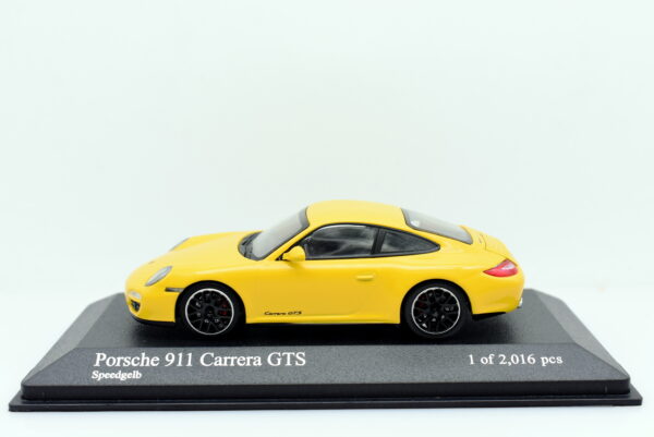 Modellino auto scala 1:43 Porsche 911 carera GTS diecast modellismo statico minichamps - Image 3