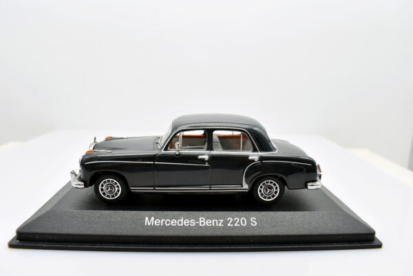 Modellino auto scala 1:43 Mercedes benz 220 S diecast modellismo statico minichamps - Image 4