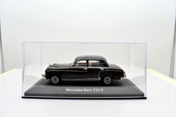 Modellino auto scala 1:43 Mercedes benz 220 S diecast modellismo statico minichamps - Image 5