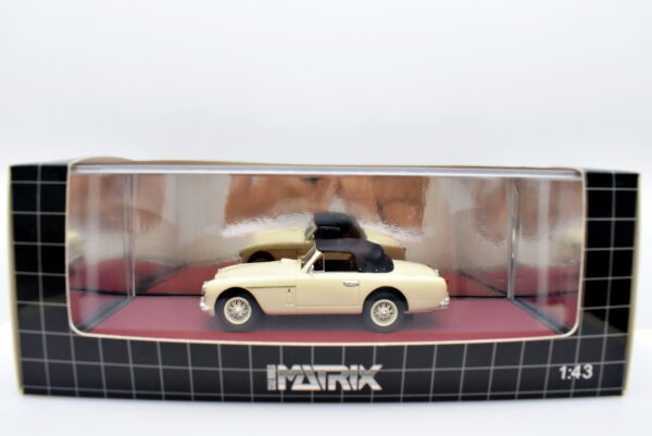 Modellino auto scala 1:43 Aston martin DB2/4 Matrix modellismo da collezione - Image 2