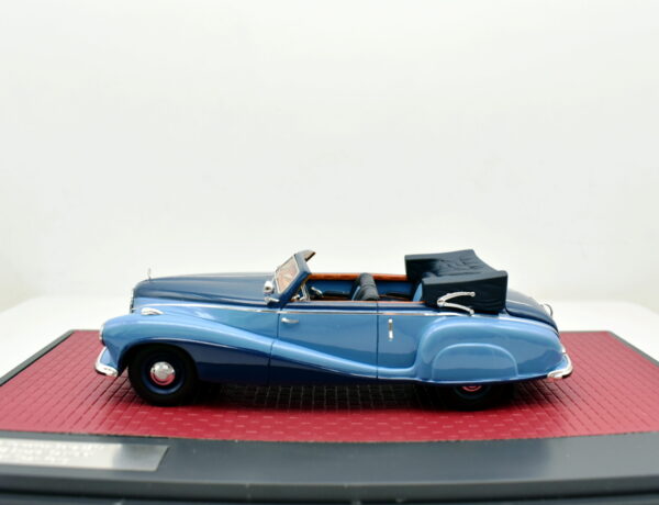 Modellino auto scala 1:43 Mercedes benz 320A Matrix modellismo da collezione