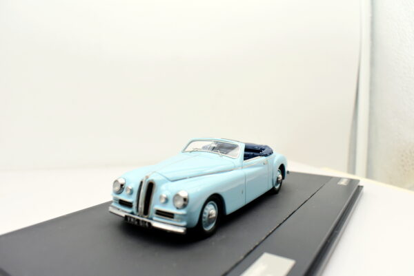 Modellino auto scala 1:43 Bristol 400 DHC Matrix modellismo da collezione - Image 4