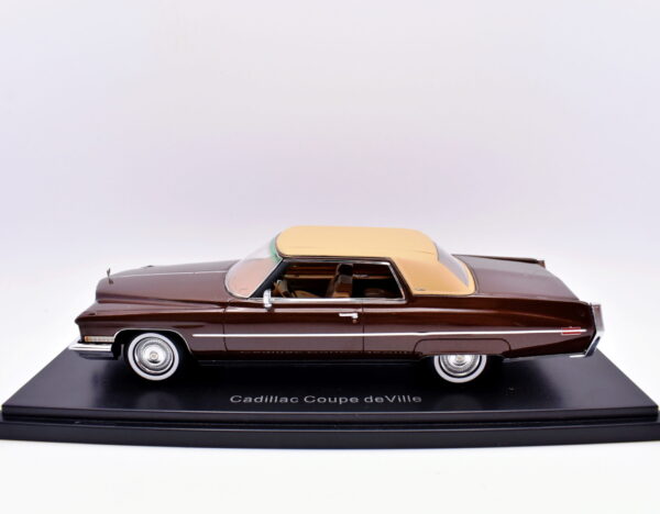 Modellino auto scala 1:43 Cadillac coupe deVille Neo modellismo da collezione