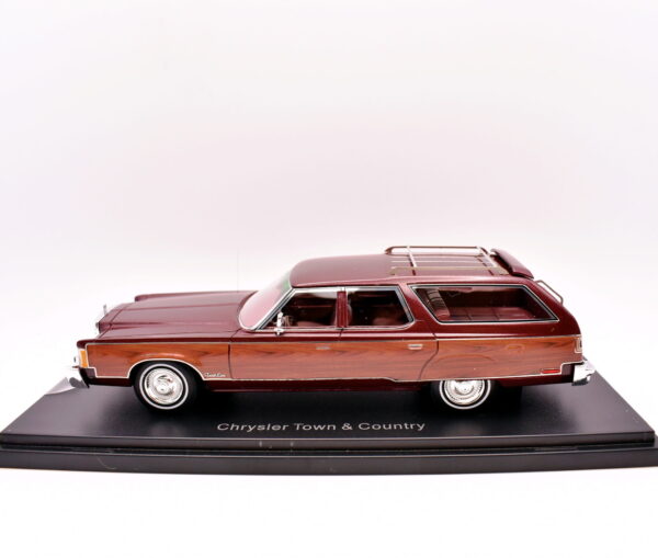 Modellino auto scala 1:43 Chrysler town e country Neo modellismo da collezione