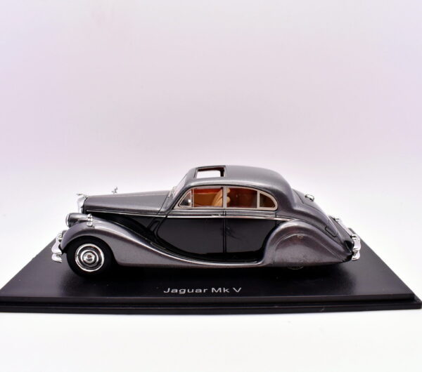 Modellino auto scala 1:43 Jaguar Mk V Neo modellismo da collezione