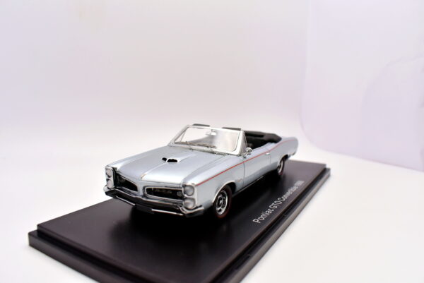 Modellino auto scala 1:43 Pontiac GTO convertible Neo modellismo da collezione - Image 4