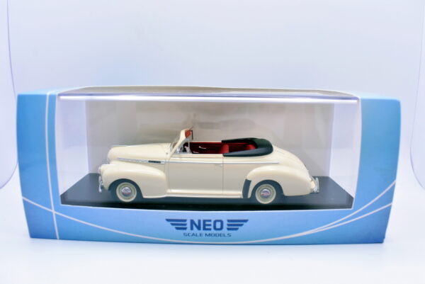 Modellino auto scala 1:43 Chevrolet special de luxe convertible Neo modellismo da collezione - Image 2