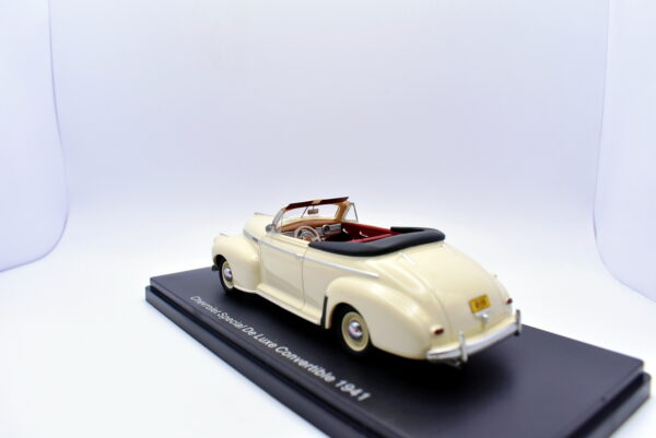 Modellino auto scala 1:43 Chevrolet special de luxe convertible Neo modellismo da collezione - Image 5