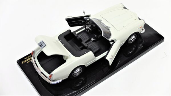Modellino auto ALFA ROMEO SPIDER 2000 scala 1:24 diecast modellismo da collezione - Image 5