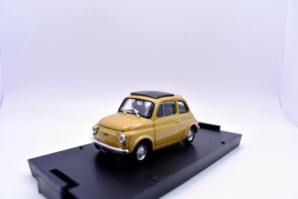 Modellino auto scala 1:43 Fiat 500 R Brumm diecast modellismo da collezione - Image 3