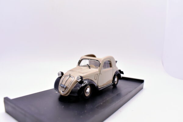 Modellino auto scala 1:43 Fiat 500 a 1 serie Brumm diecast modellismo da collezione - Image 3