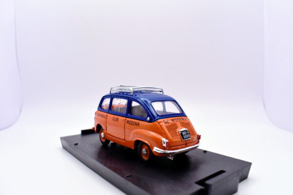 Modellino auto scala 1:43 Fiat 600 multipla Brumm diecast modellismo da collezione - Image 5