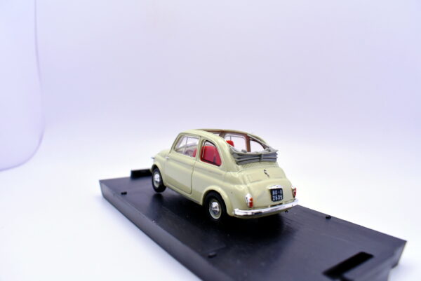 Modellino auto scala 1:43 Fiat nuova 500 Brumm diecast modellismo da collezione - Image 4