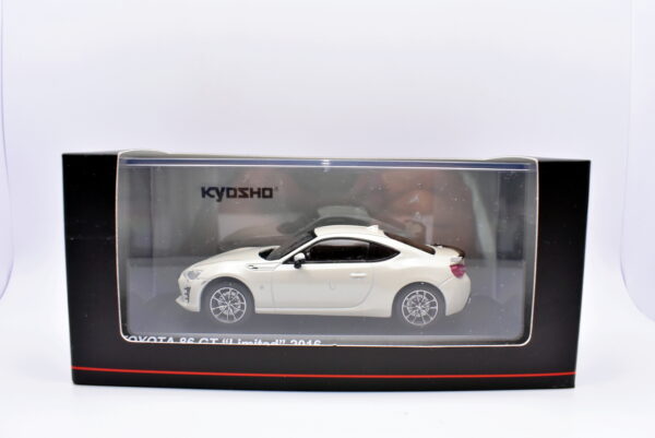 Modellino Auto Scala 1:43 Toyota 86 GT Kyosho modellismo statico - Image 2