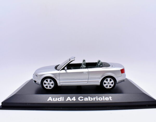 Modellino Auto Scala 1:43 Audi A4 Cabriolet norev diecast modellismo statico