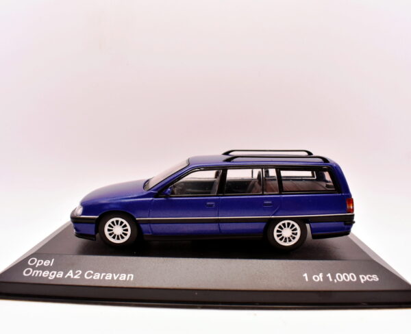 Modellini auto scala 1:43 Opel omega A2 caravan whitebox diecast modellismo collezione