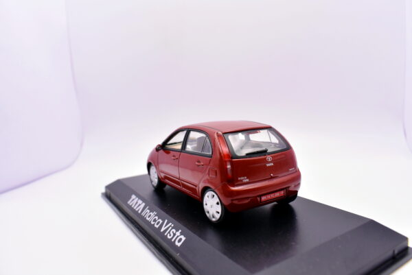 Modellino auto scala 1:43 TATA indica Vista diecast modellismo da collezione norev - Image 4
