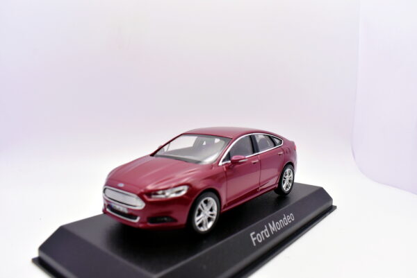 Modellino auto scala 1:43 Ford mondeo diecast modellismo da collezione norev - Image 3