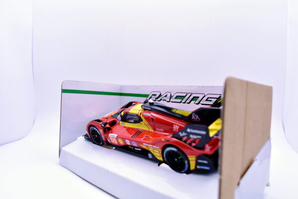 Modellini auto racing Ferrari 499P 2024 scala 1:43 Burago diecast da collezione - Image 5
