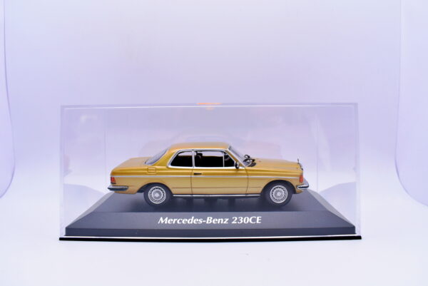 Modellino auto scala 1:43 Mercedes Benz 230 CE Maxichamps diecast modellismo da collezione - Image 3