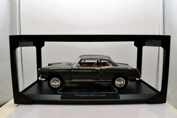 Modellino auto Peugeot 404 coupe scala 1:18 Norev modellismo - Image 3