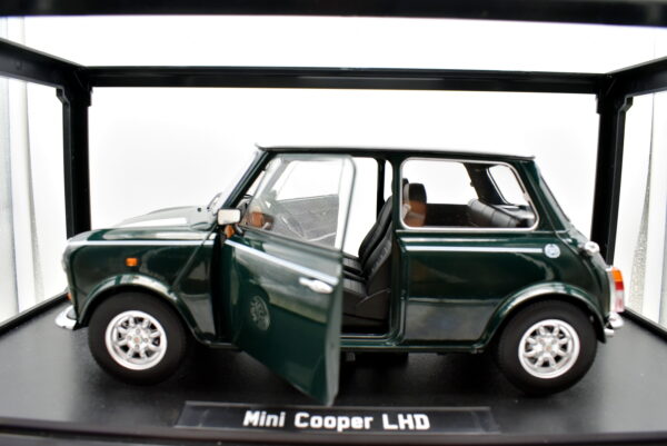 Modellino auto scala 1:12 Mini Cooper LHD diecast modellismo da collezione - Image 10