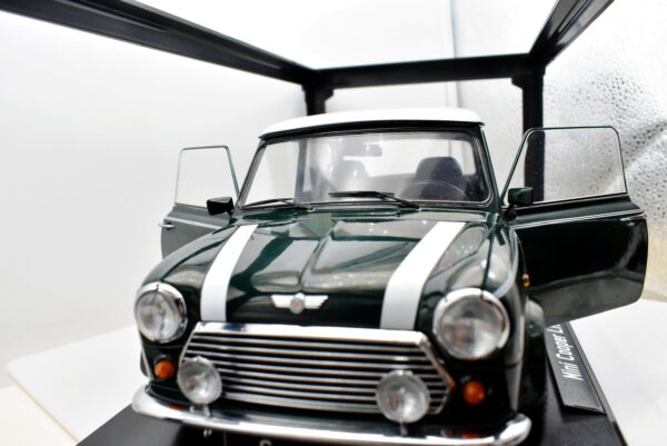 Modellino auto scala 1:12 Mini Cooper LHD diecast modellismo da collezione - Image 12