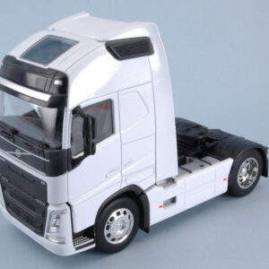 Modellino camion scala 1:32 VOLVO FH 2-AXLE 2016 WHITE diecast modellismo statico