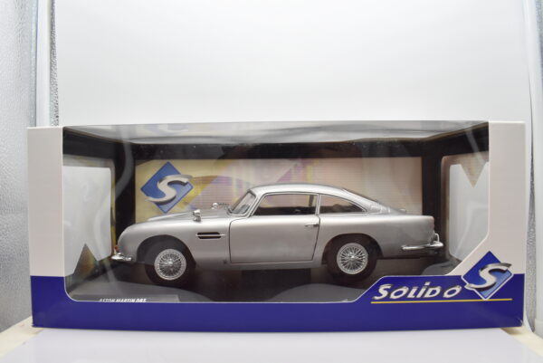 Modellino auto scala 1:18 Aston martin DB5 diecast modellismo da collezione - Image 5