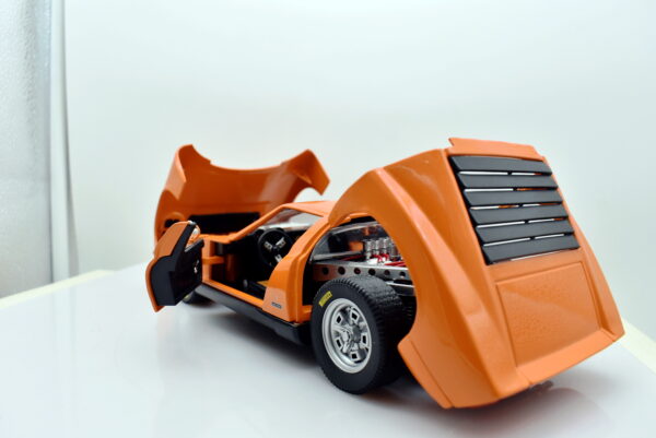 Modellino auto scala 1:18 Lamborghini miura anson modellismo da collezione - Image 4