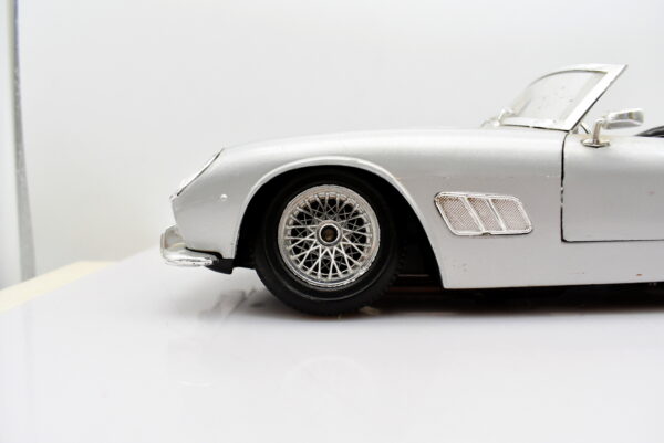Modellino auto scala 1:16 ferrari California tonka polistil modellismo da collezione - Image 3