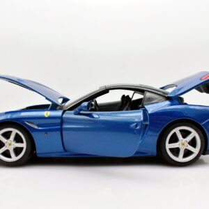 Modellino auto scala 1:18 Ferrari california Burago diecast modellismo statico