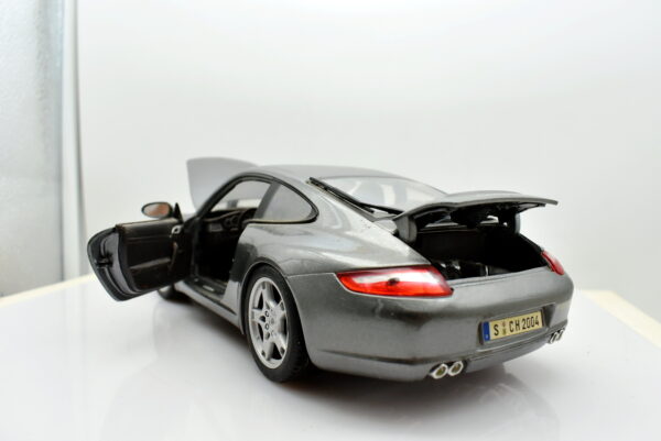 Modellino auto scala 1:18 Porsche 911 carrera maisto modellismo da collezione - Image 4