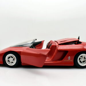 Modellino auto scala 1:18 mythos revell modellismo da collezione