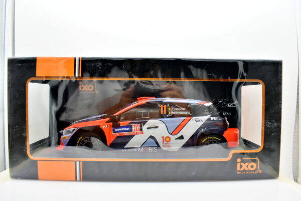 Modellino auto scala 1:18 hyundai i20 rally SWEDEN 2024 diecast modellismo da collezione - Image 4